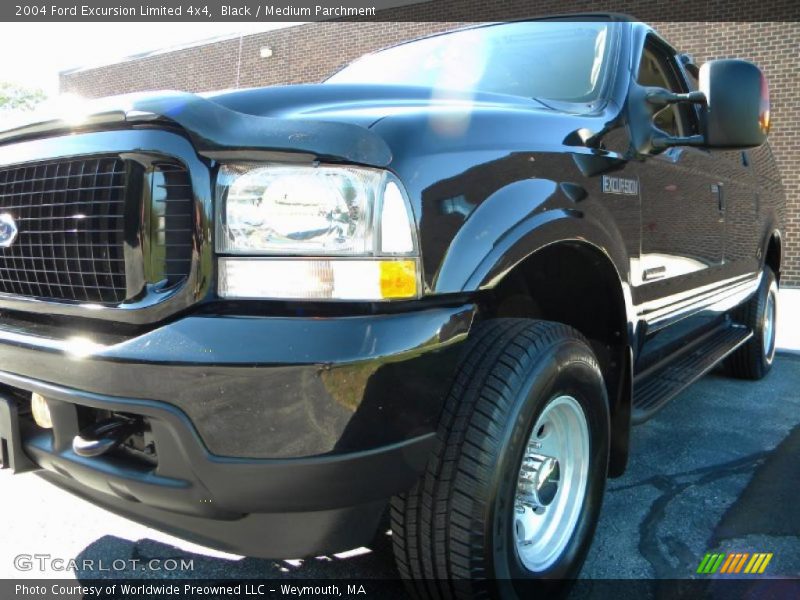Black / Medium Parchment 2004 Ford Excursion Limited 4x4
