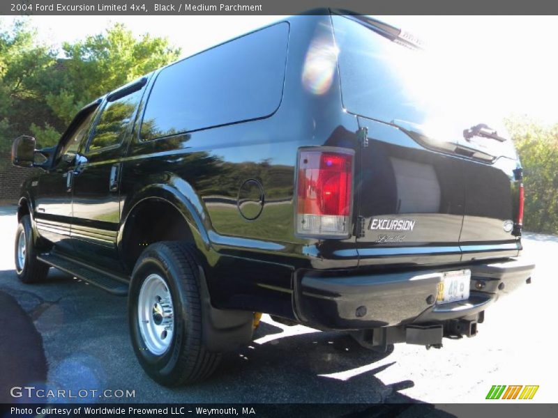 Black / Medium Parchment 2004 Ford Excursion Limited 4x4