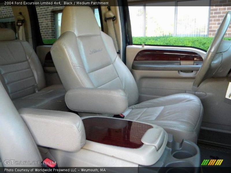 Black / Medium Parchment 2004 Ford Excursion Limited 4x4