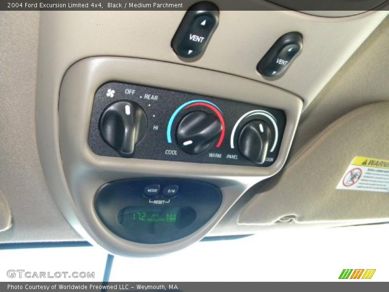 Controls of 2004 Excursion Limited 4x4