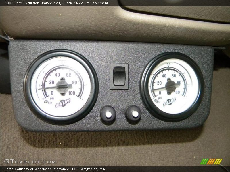 Black / Medium Parchment 2004 Ford Excursion Limited 4x4