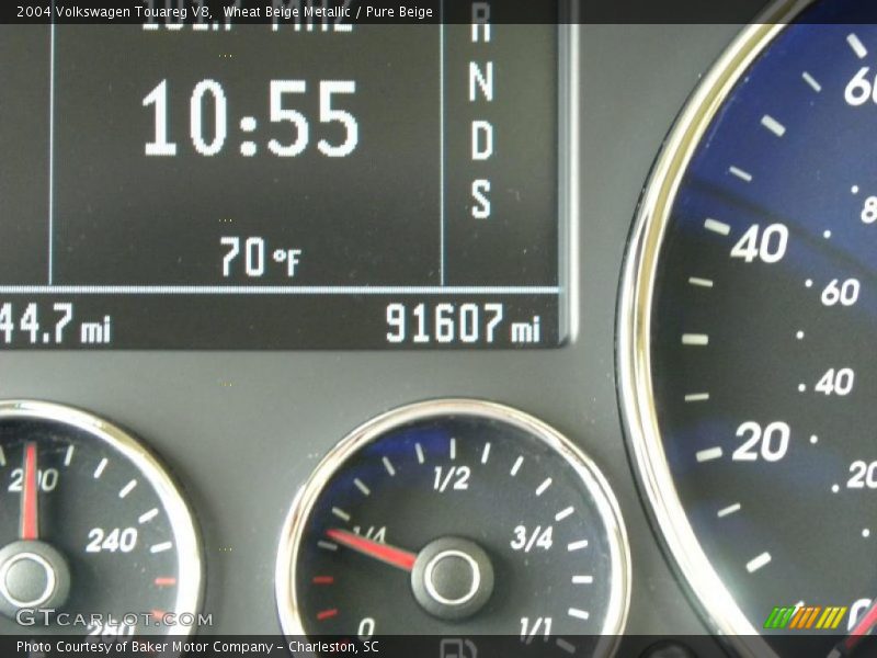 Wheat Beige Metallic / Pure Beige 2004 Volkswagen Touareg V8