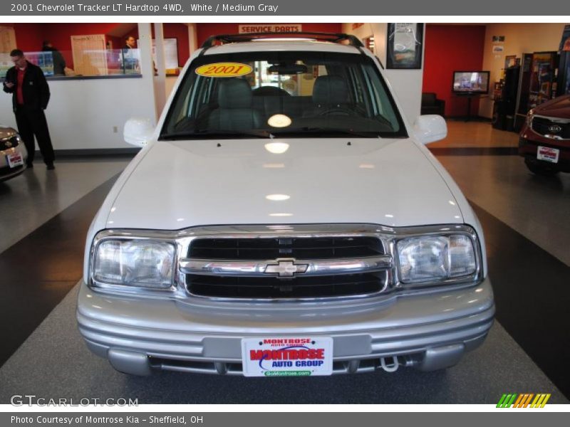 White / Medium Gray 2001 Chevrolet Tracker LT Hardtop 4WD