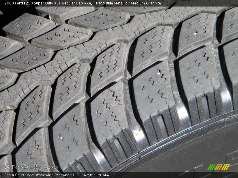 Island Blue Metallic / Medium Graphite 2000 Ford F250 Super Duty XLT Regular Cab 4x4