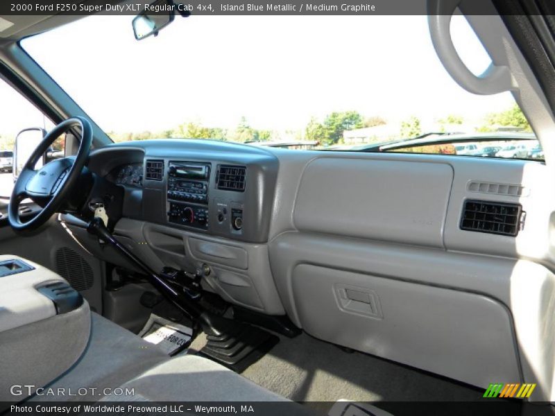 Island Blue Metallic / Medium Graphite 2000 Ford F250 Super Duty XLT Regular Cab 4x4
