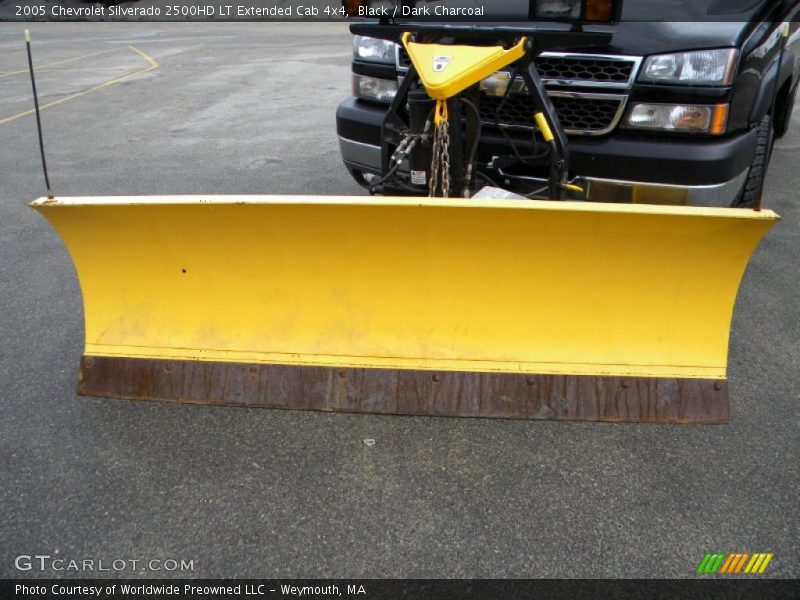 Black / Dark Charcoal 2005 Chevrolet Silverado 2500HD LT Extended Cab 4x4