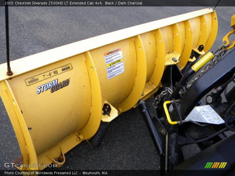 Black / Dark Charcoal 2005 Chevrolet Silverado 2500HD LT Extended Cab 4x4