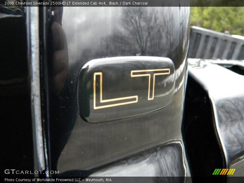  2005 Silverado 2500HD LT Extended Cab 4x4 Logo