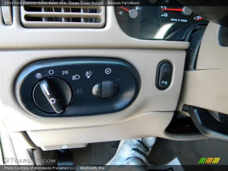 Controls of 2004 Explorer Eddie Bauer 4x4