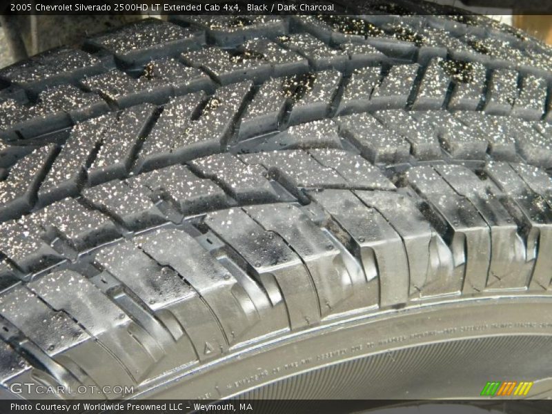 Black / Dark Charcoal 2005 Chevrolet Silverado 2500HD LT Extended Cab 4x4