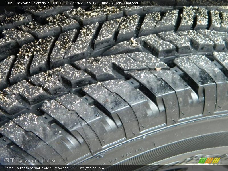 Black / Dark Charcoal 2005 Chevrolet Silverado 2500HD LT Extended Cab 4x4