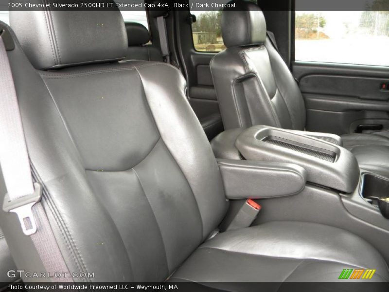 Black / Dark Charcoal 2005 Chevrolet Silverado 2500HD LT Extended Cab 4x4