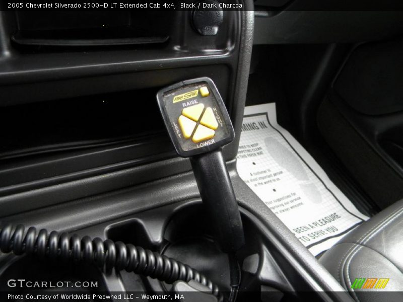 Black / Dark Charcoal 2005 Chevrolet Silverado 2500HD LT Extended Cab 4x4