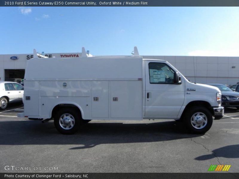 Oxford White / Medium Flint 2010 Ford E Series Cutaway E350 Commercial Utility