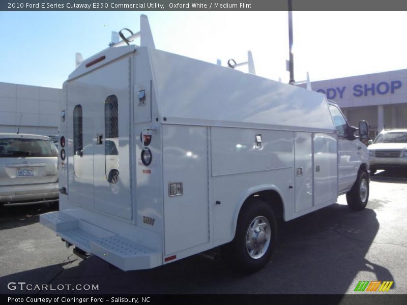 Oxford White / Medium Flint 2010 Ford E Series Cutaway E350 Commercial Utility