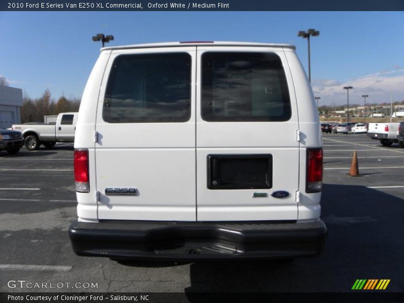 Oxford White / Medium Flint 2010 Ford E Series Van E250 XL Commericial
