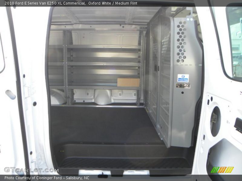 Oxford White / Medium Flint 2010 Ford E Series Van E250 XL Commericial