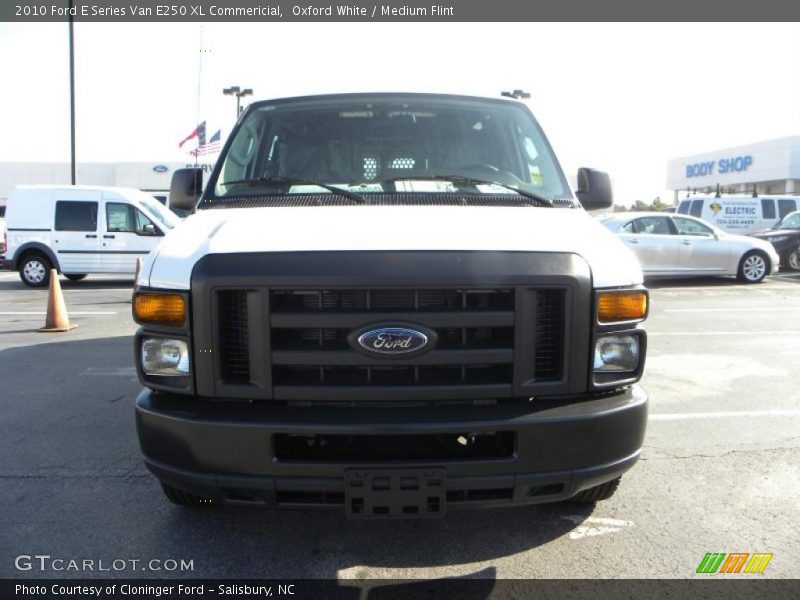 Oxford White / Medium Flint 2010 Ford E Series Van E250 XL Commericial