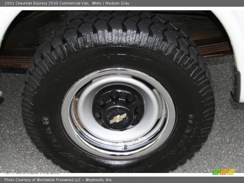  2001 Express 3500 Commercial Van Wheel
