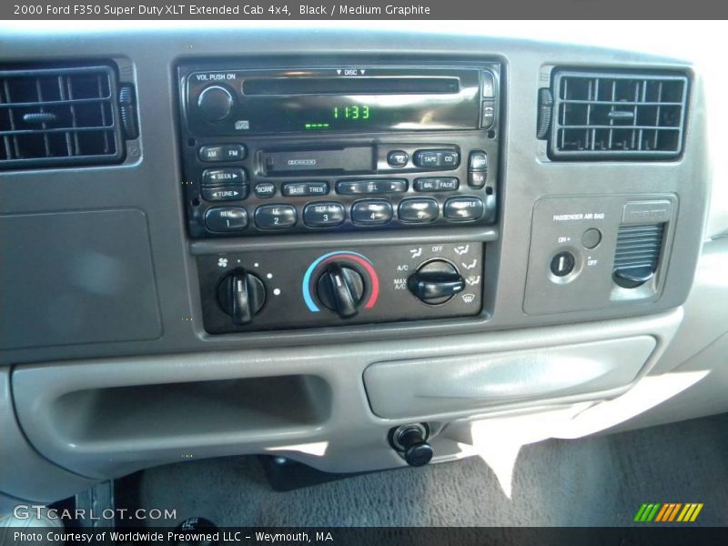 Black / Medium Graphite 2000 Ford F350 Super Duty XLT Extended Cab 4x4