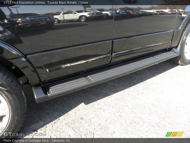 Tuxedo Black Metallic / Stone 2011 Ford Expedition Limited