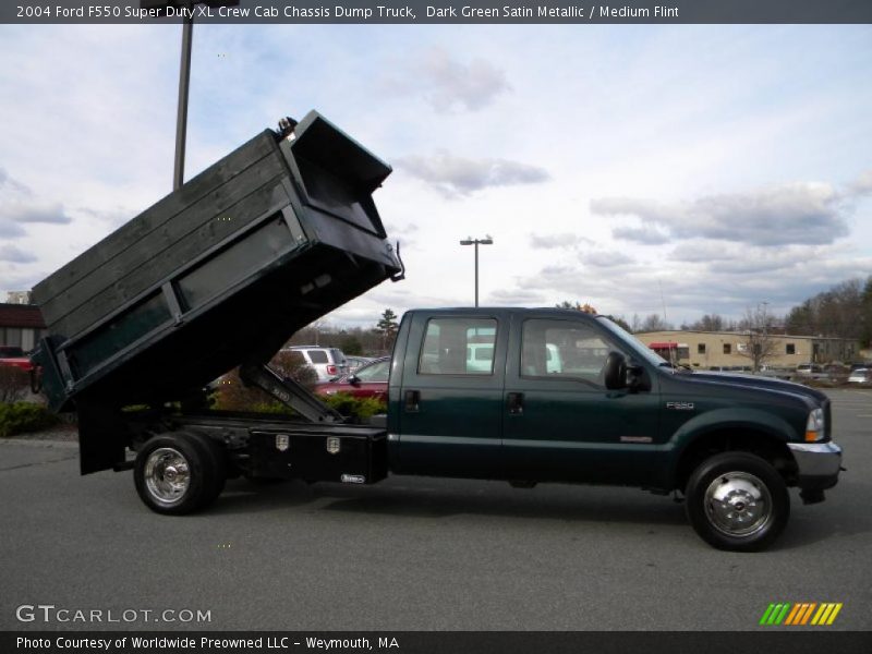 Dark Green Satin Metallic / Medium Flint 2004 Ford F550 Super Duty XL Crew Cab Chassis Dump Truck