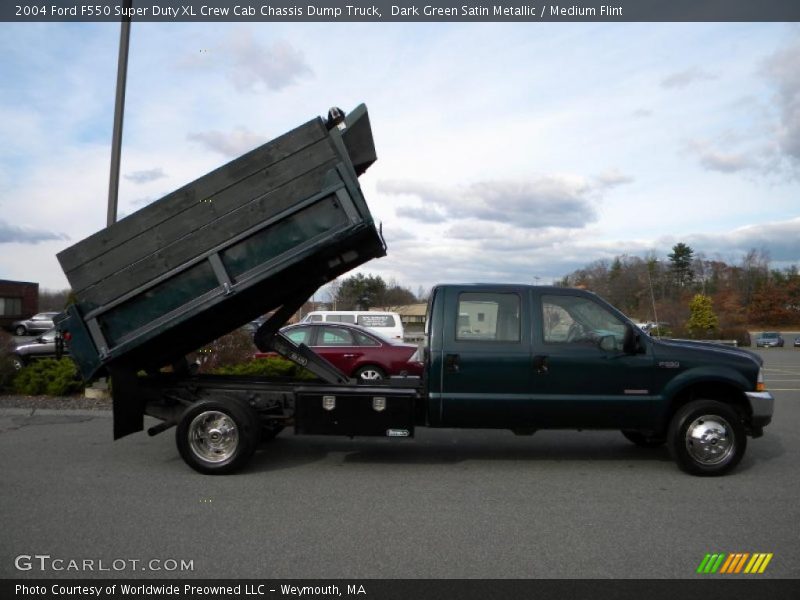 Dark Green Satin Metallic / Medium Flint 2004 Ford F550 Super Duty XL Crew Cab Chassis Dump Truck