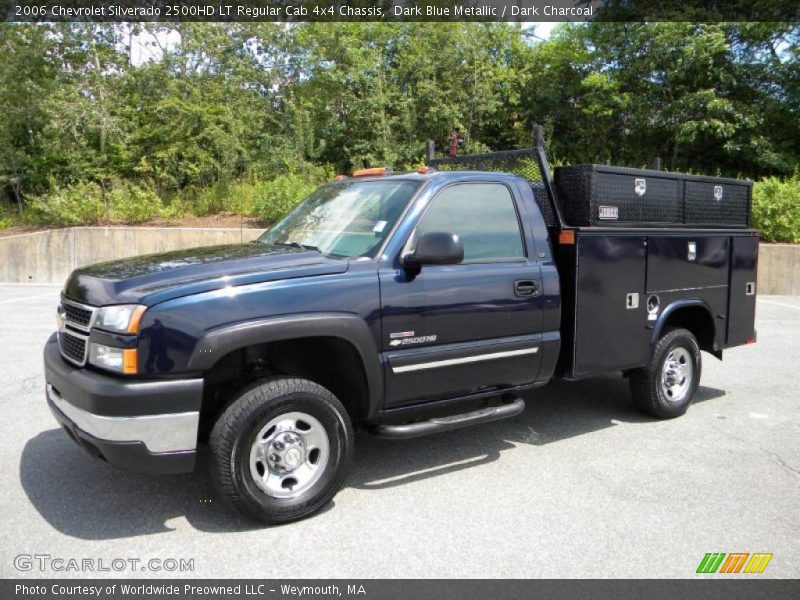 Front 3/4 View of 2006 Silverado 2500HD LT Regular Cab 4x4 Chassis
