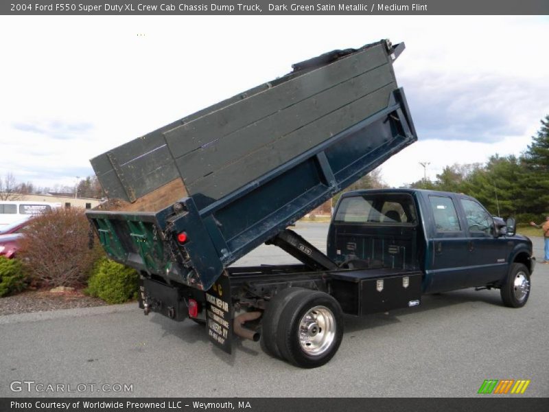 Dark Green Satin Metallic / Medium Flint 2004 Ford F550 Super Duty XL Crew Cab Chassis Dump Truck