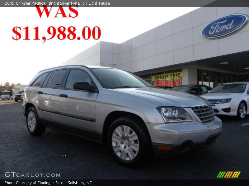 Bright Silver Metallic / Light Taupe 2005 Chrysler Pacifica