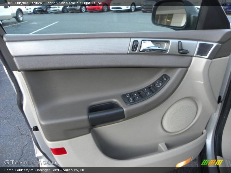 Bright Silver Metallic / Light Taupe 2005 Chrysler Pacifica