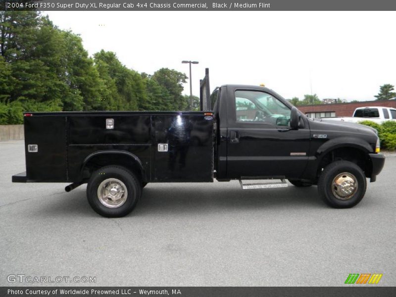 Black / Medium Flint 2004 Ford F350 Super Duty XL Regular Cab 4x4 Chassis Commercial