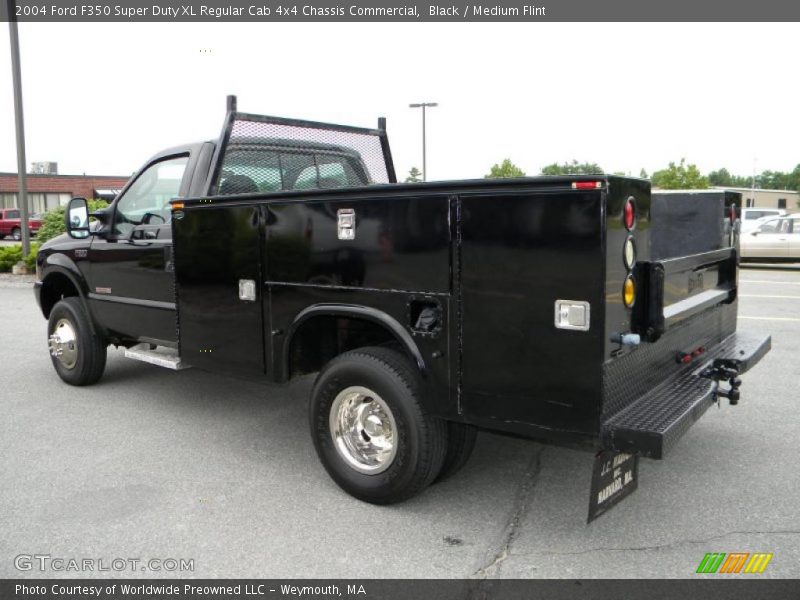 Black / Medium Flint 2004 Ford F350 Super Duty XL Regular Cab 4x4 Chassis Commercial