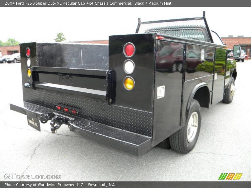 Black / Medium Flint 2004 Ford F350 Super Duty XL Regular Cab 4x4 Chassis Commercial