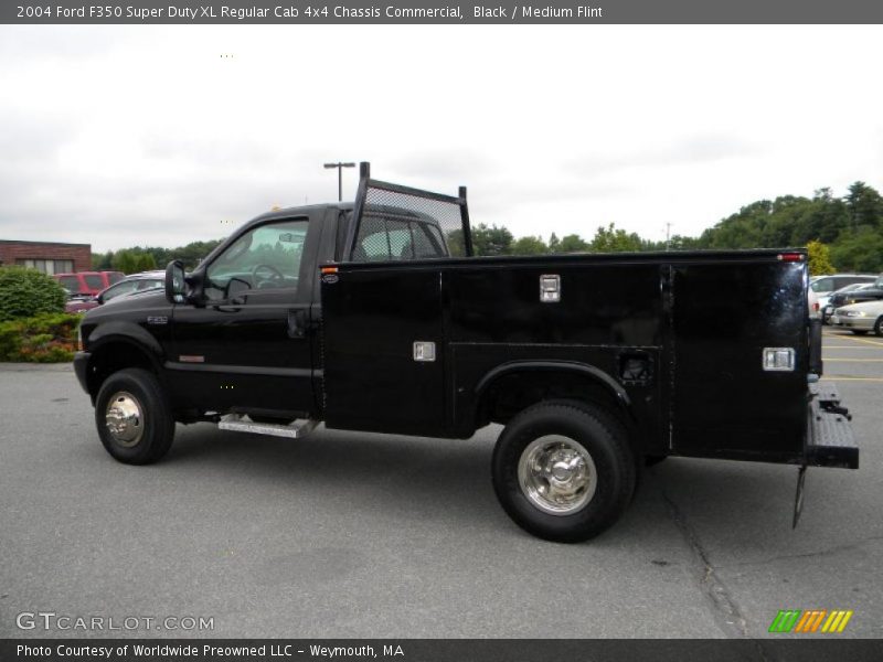 Black / Medium Flint 2004 Ford F350 Super Duty XL Regular Cab 4x4 Chassis Commercial