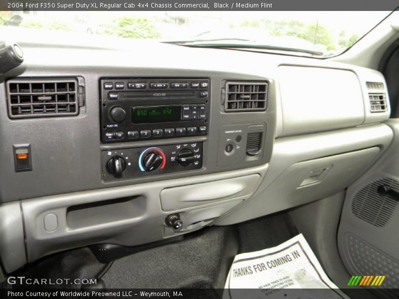 Black / Medium Flint 2004 Ford F350 Super Duty XL Regular Cab 4x4 Chassis Commercial