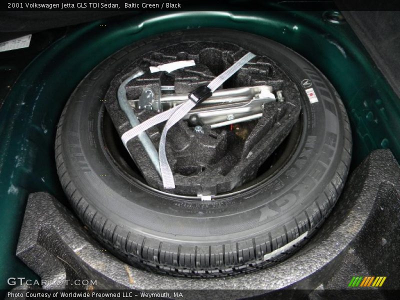  2001 Jetta GLS TDI Sedan Trunk