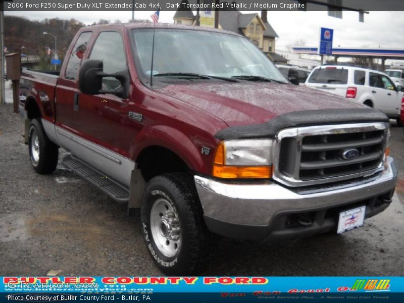 Dark Toreador Red Metallic / Medium Graphite 2000 Ford F250 Super Duty XLT Extended Cab 4x4