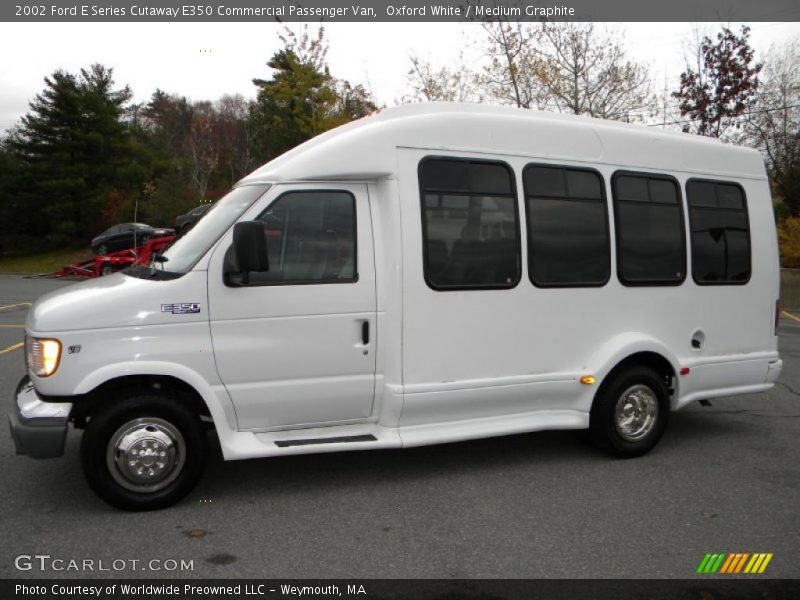 Oxford White / Medium Graphite 2002 Ford E Series Cutaway E350 Commercial Passenger Van