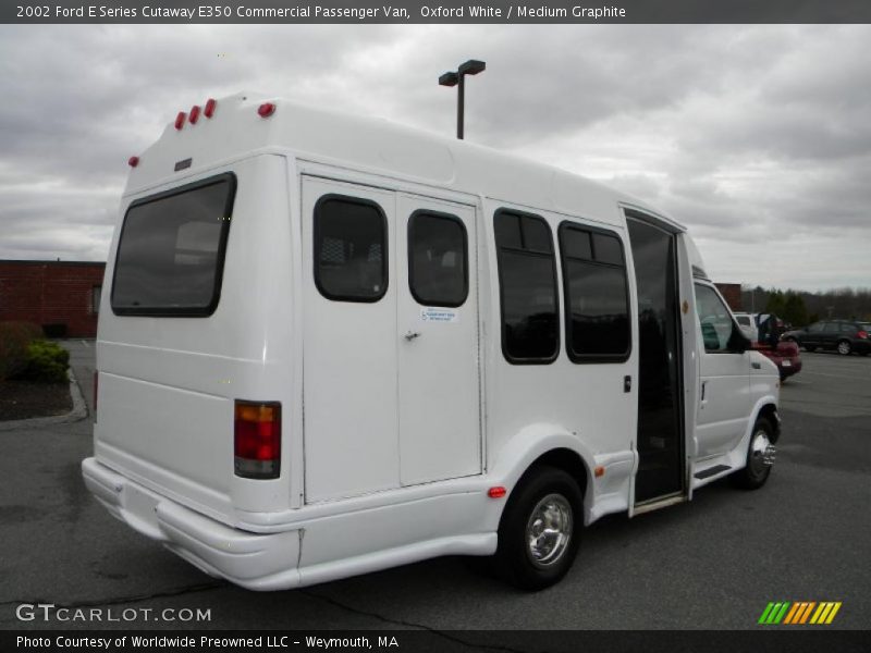 Oxford White / Medium Graphite 2002 Ford E Series Cutaway E350 Commercial Passenger Van