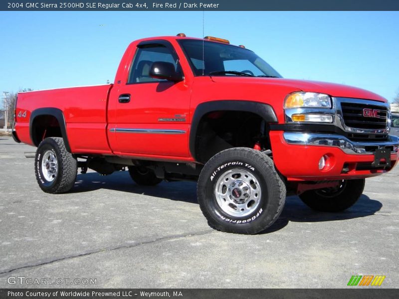 Front 3/4 View of 2004 Sierra 2500HD SLE Regular Cab 4x4
