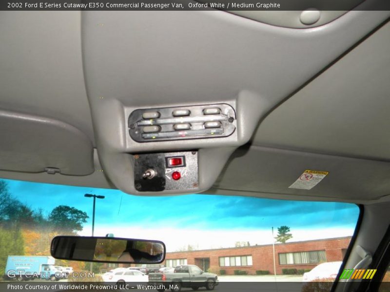Oxford White / Medium Graphite 2002 Ford E Series Cutaway E350 Commercial Passenger Van