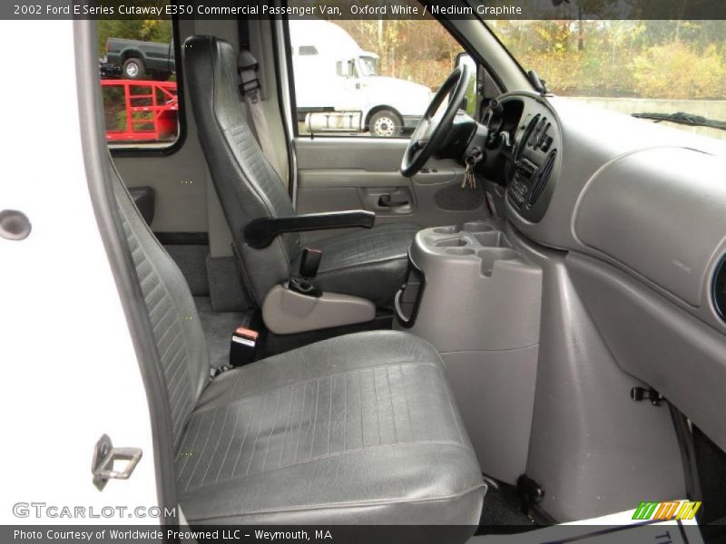 Oxford White / Medium Graphite 2002 Ford E Series Cutaway E350 Commercial Passenger Van