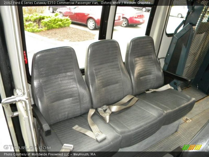 Oxford White / Medium Graphite 2002 Ford E Series Cutaway E350 Commercial Passenger Van