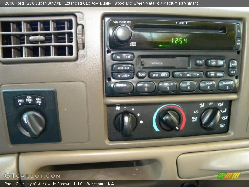 Woodland Green Metallic / Medium Parchment 2000 Ford F350 Super Duty XLT Extended Cab 4x4 Dually