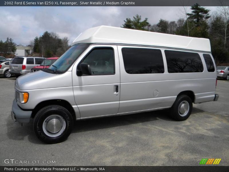 Silver Metallic / Medium Graphite 2002 Ford E Series Van E250 XL Passenger