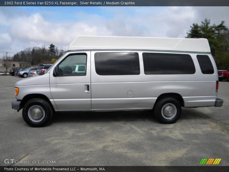 Silver Metallic / Medium Graphite 2002 Ford E Series Van E250 XL Passenger