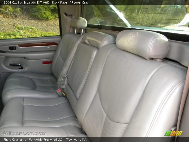  2004 Escalade EXT AWD Pewter Gray Interior