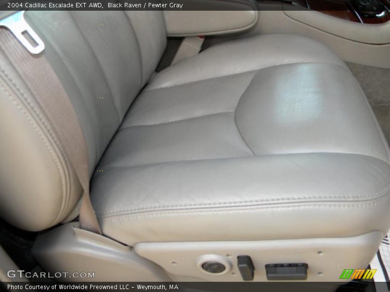 Black Raven / Pewter Gray 2004 Cadillac Escalade EXT AWD