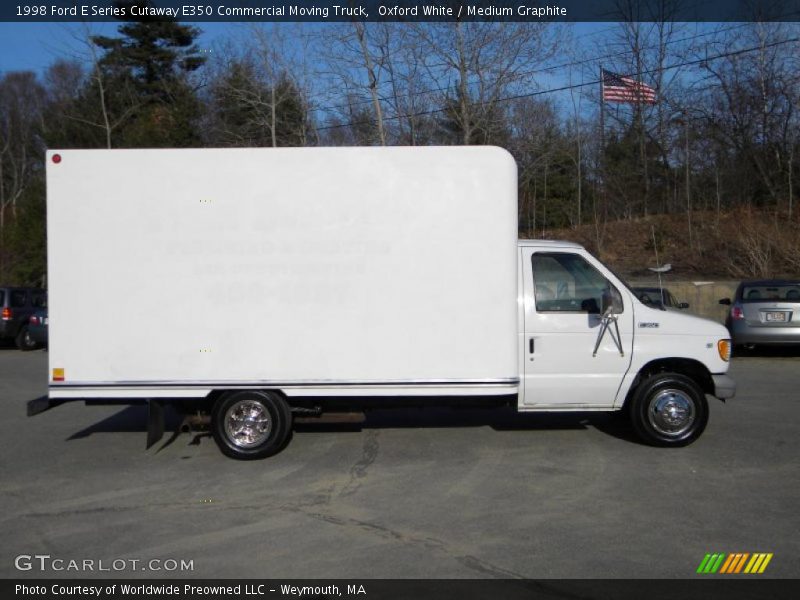 Oxford White / Medium Graphite 1998 Ford E Series Cutaway E350 Commercial Moving Truck